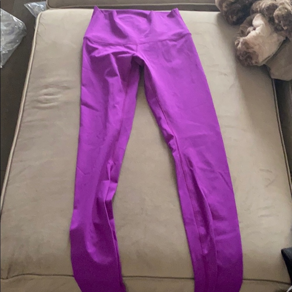 Lululemon size 6 wunder unders high rise